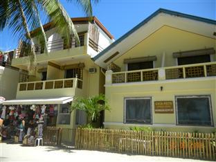 Casa Fiesta Resort Боракай Экстерьер фото